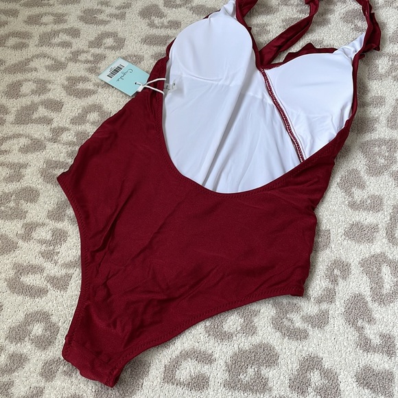 Cupshe One-Piece Swimsuit with Ruffle Detail - Picture 4 of 4